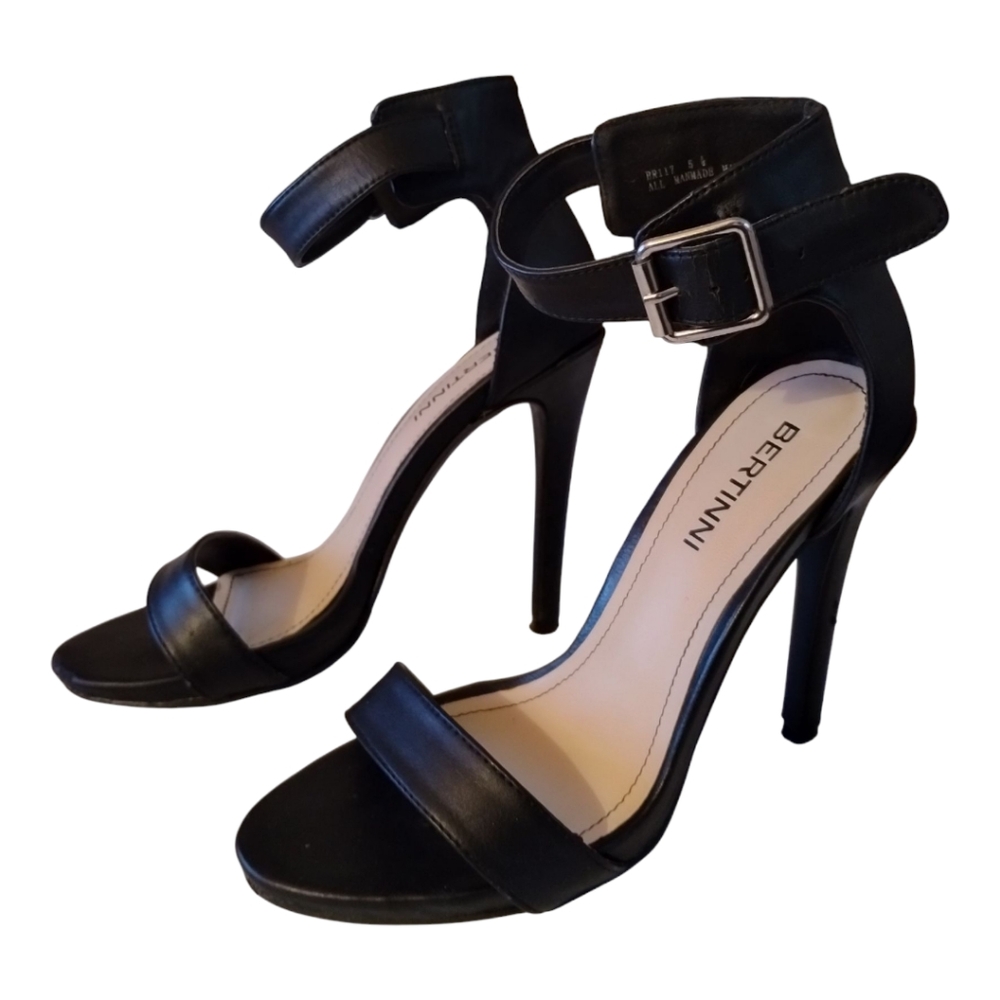 Bertinni Women's 5.5 Black Single Strap Heels Classic